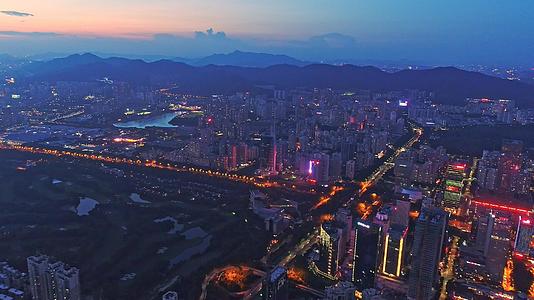 深圳城市天际线4K航拍夜景视频的预览图