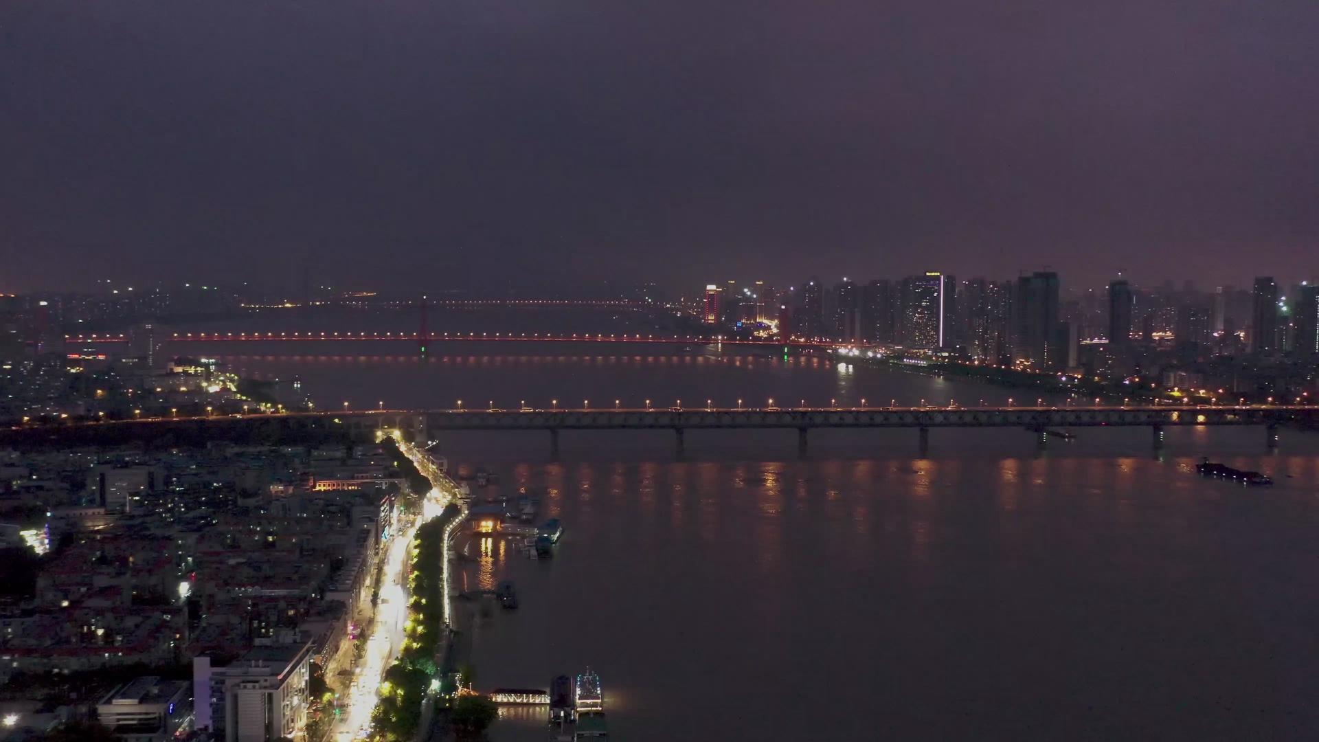 航拍武汉城市灯光秀视频的预览图