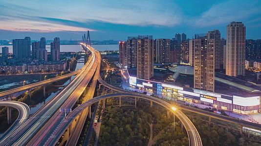 武汉二七长江大桥延时4K高清视频视频的预览图