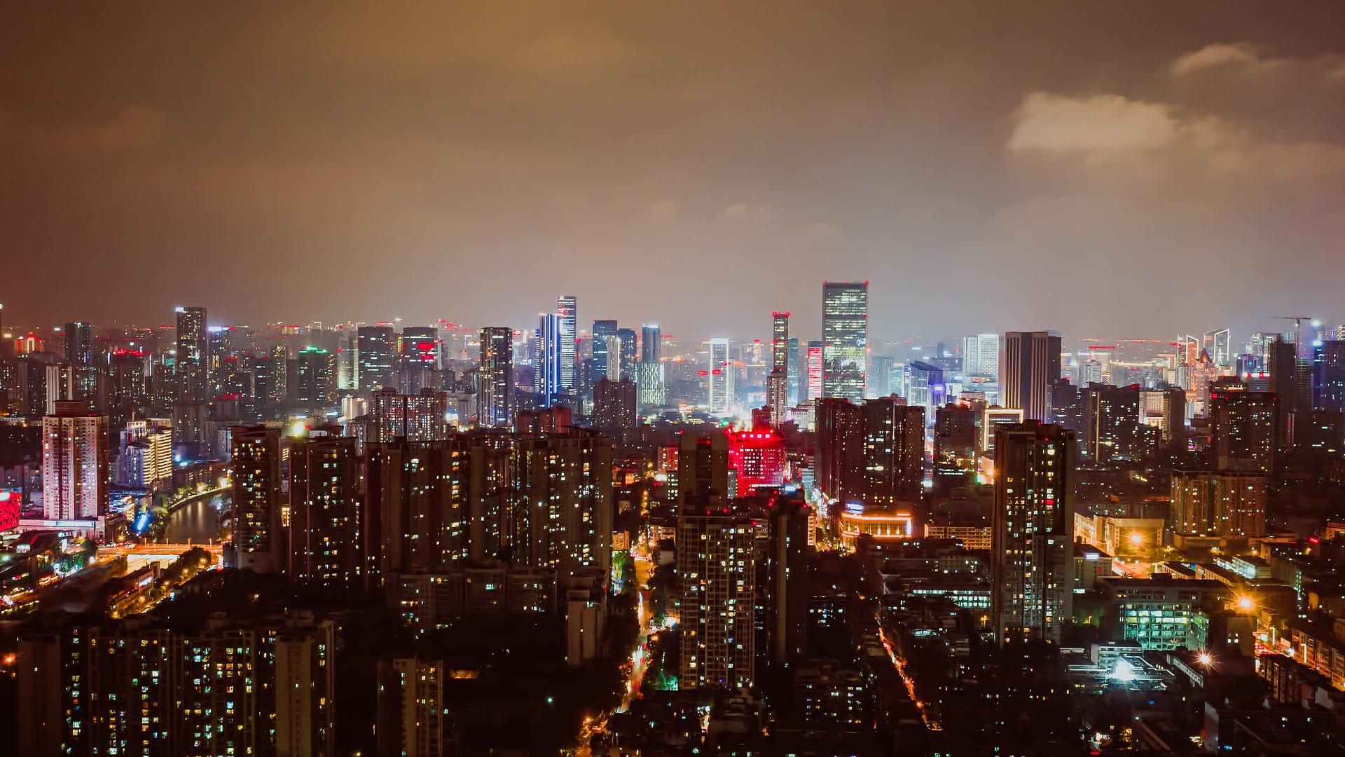 成都锦江区商圈夜景全貌延时视频的预览图
