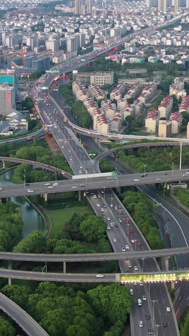 苏州友新立交桥航拍视频视频的预览图