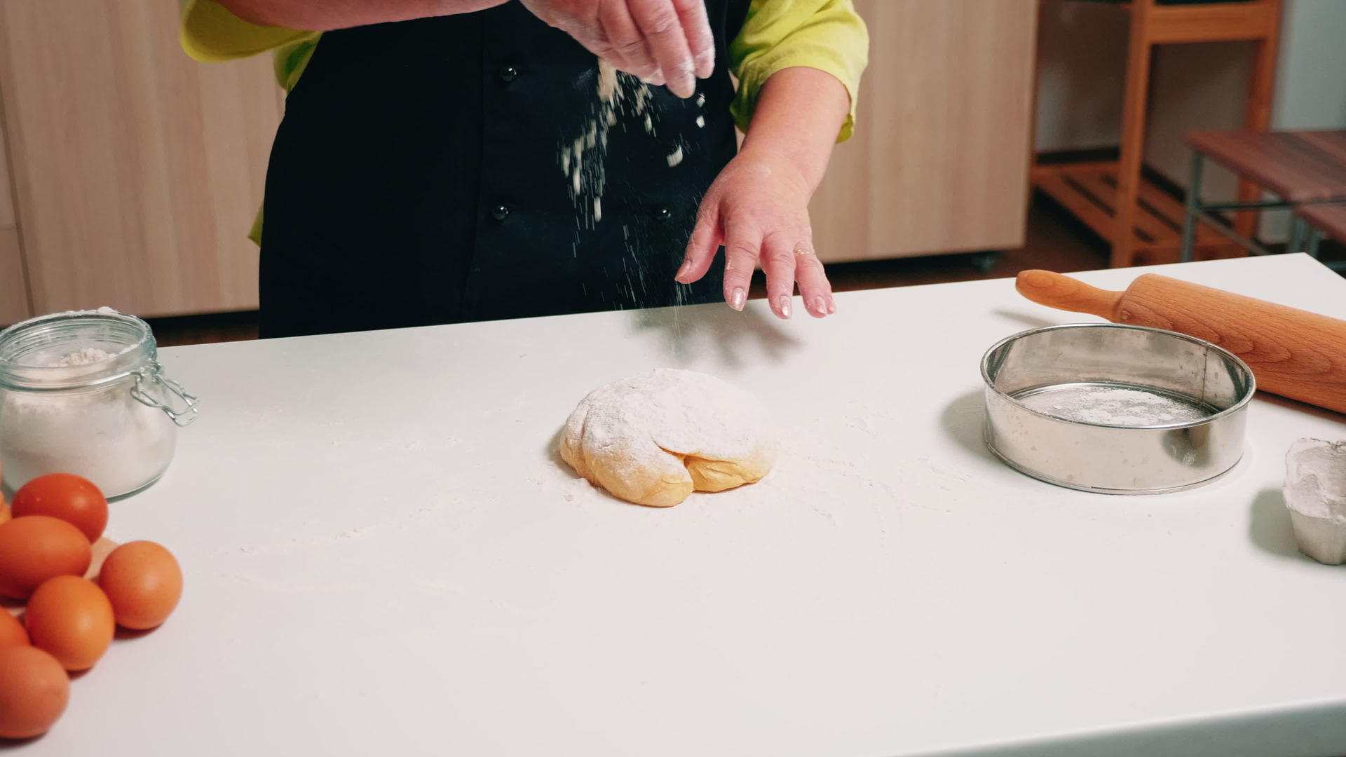 用面粉做自制面包视频的预览图