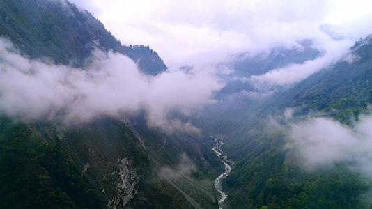 四川藏区山区航拍视频的预览图