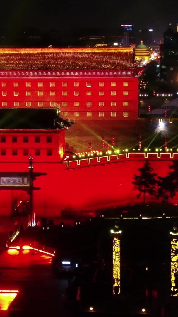 西安永宁门夜景视频的预览图