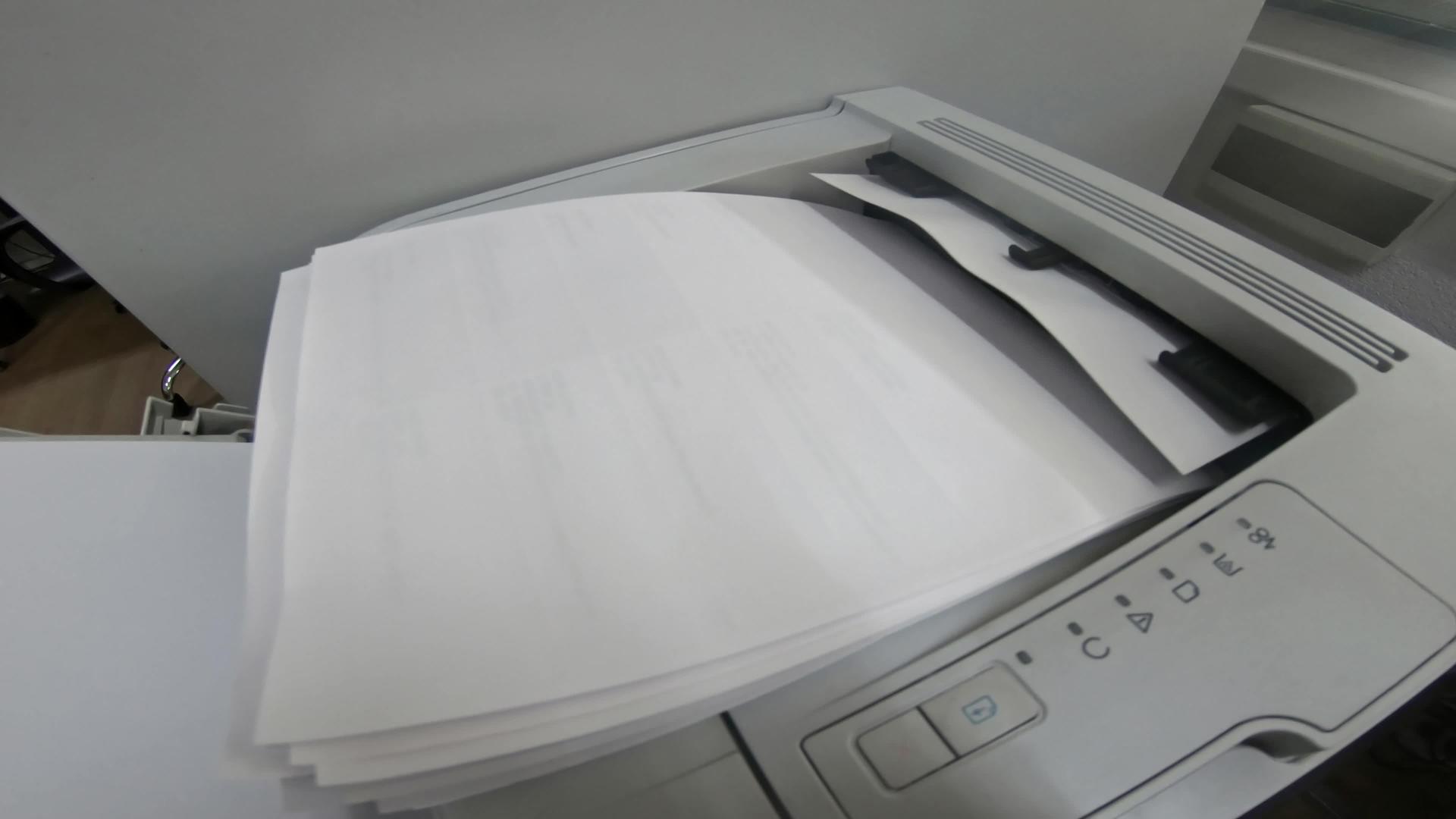 在打印机上打印文档视频的预览图