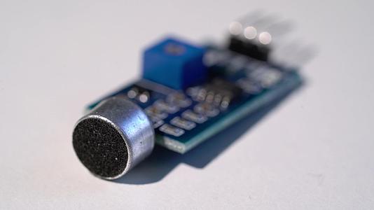声音传感器模块麦克风放大器电子工程arduino视频的预览图