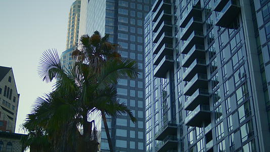 高现代城市景观建筑视频的预览图