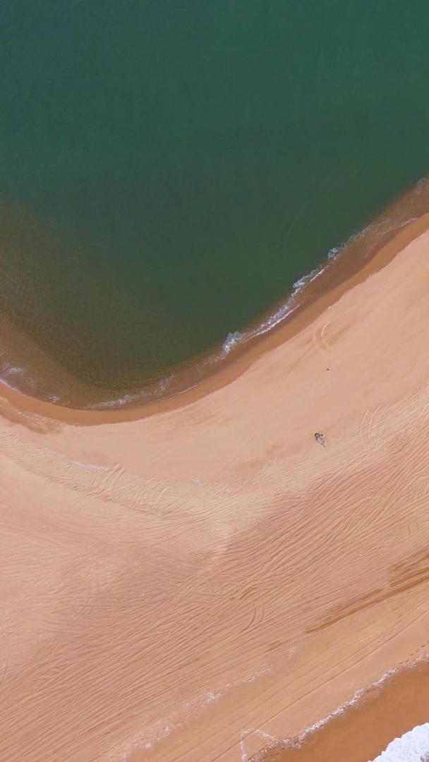 海南琼海博鳌玉带滩地标航拍旋转缓缓上升视频的预览图