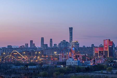 北京城市CBD与欢乐谷8K延时视频的预览图