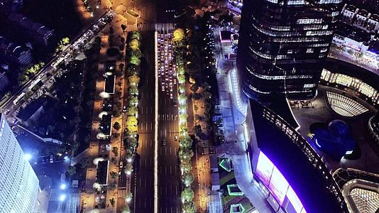 上海世纪大道夜景车流视频的预览图