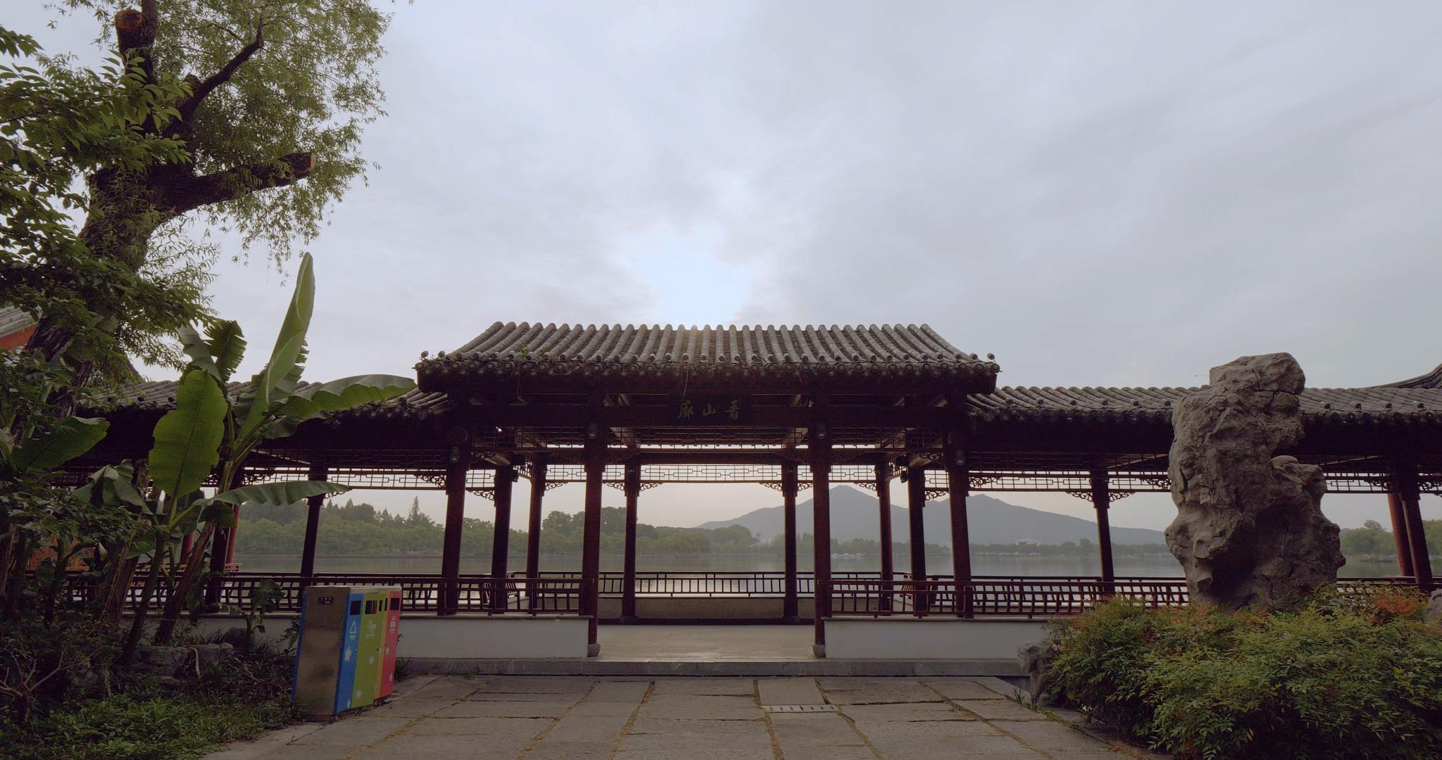 4K玄武湖实拍素材视频的预览图