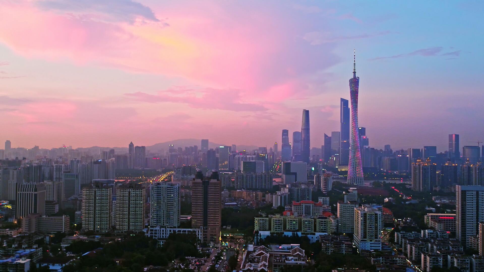 晚霞中的广州天际线视频的预览图
