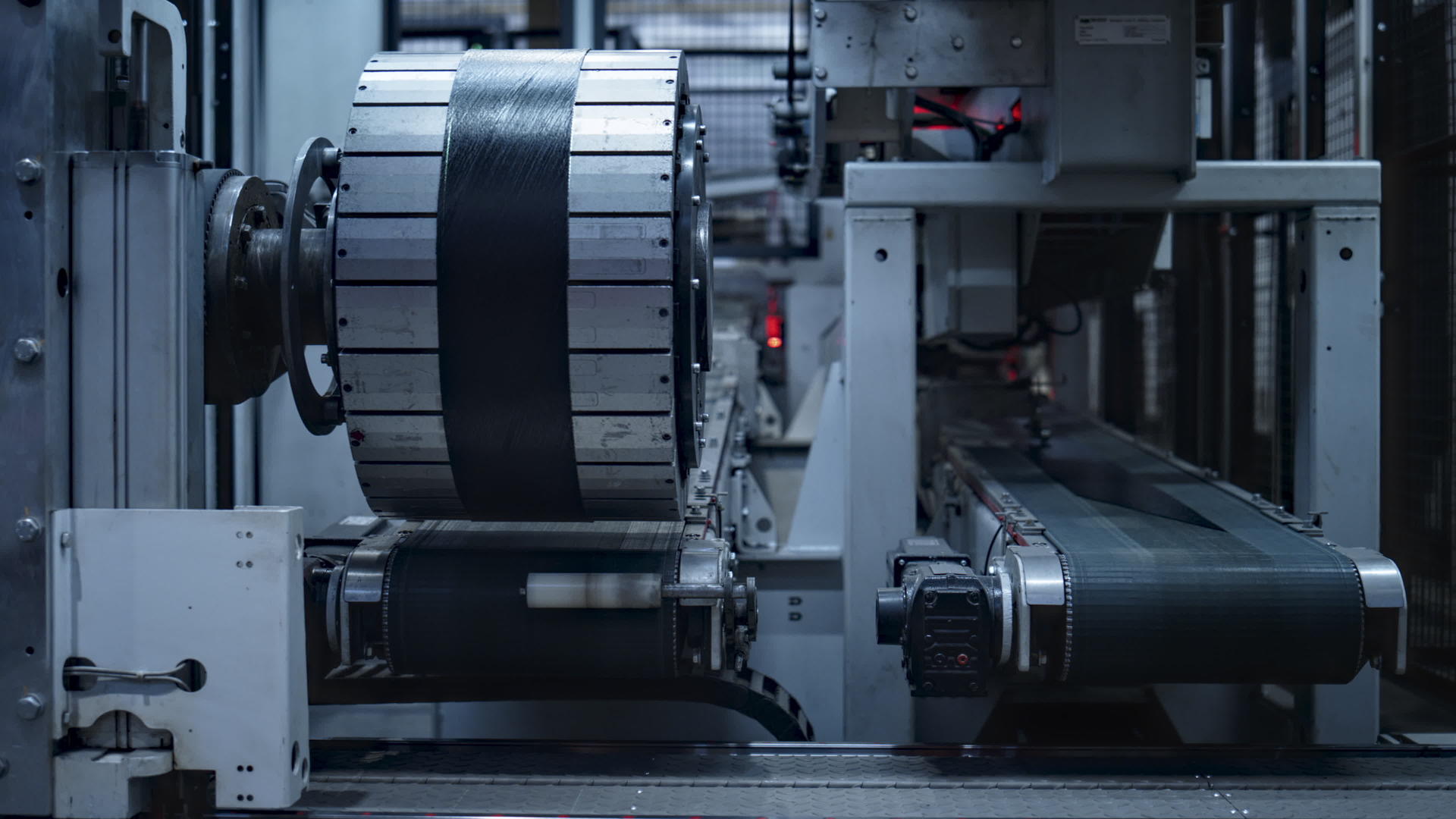 技术轮胎冲压带式输送带自动化制造中的自动机视频的预览图