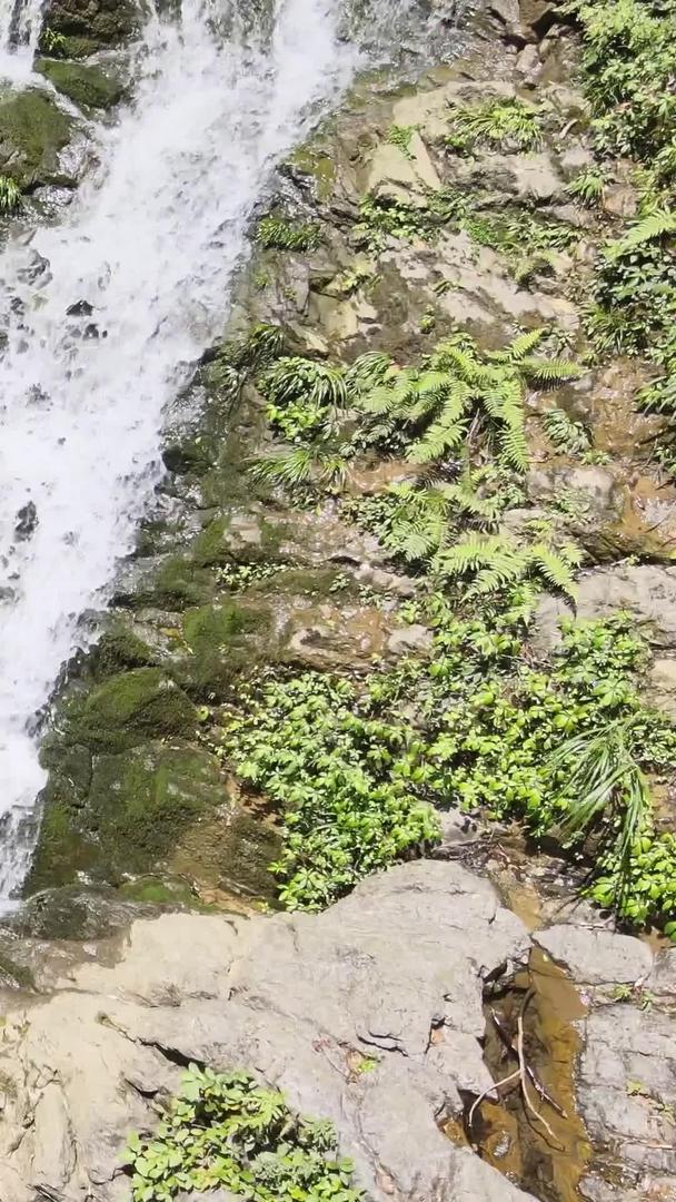 重庆黑山谷神龙洞瀑布航拍国家5A级旅游景点溪流视频的预览图