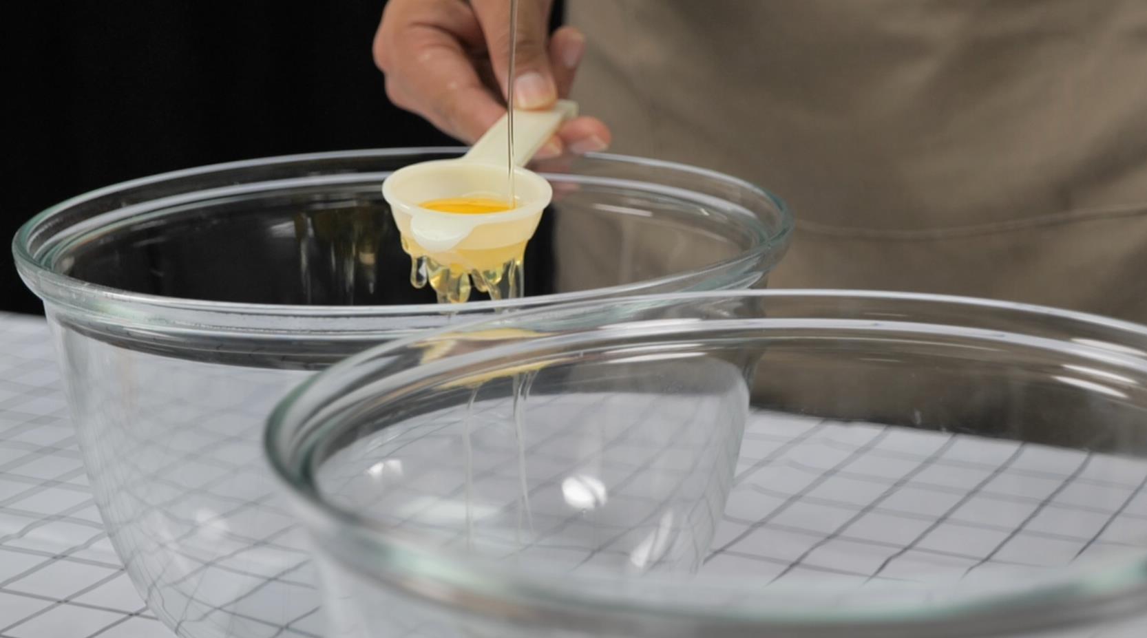 蛋清蛋黄分离视频的预览图
