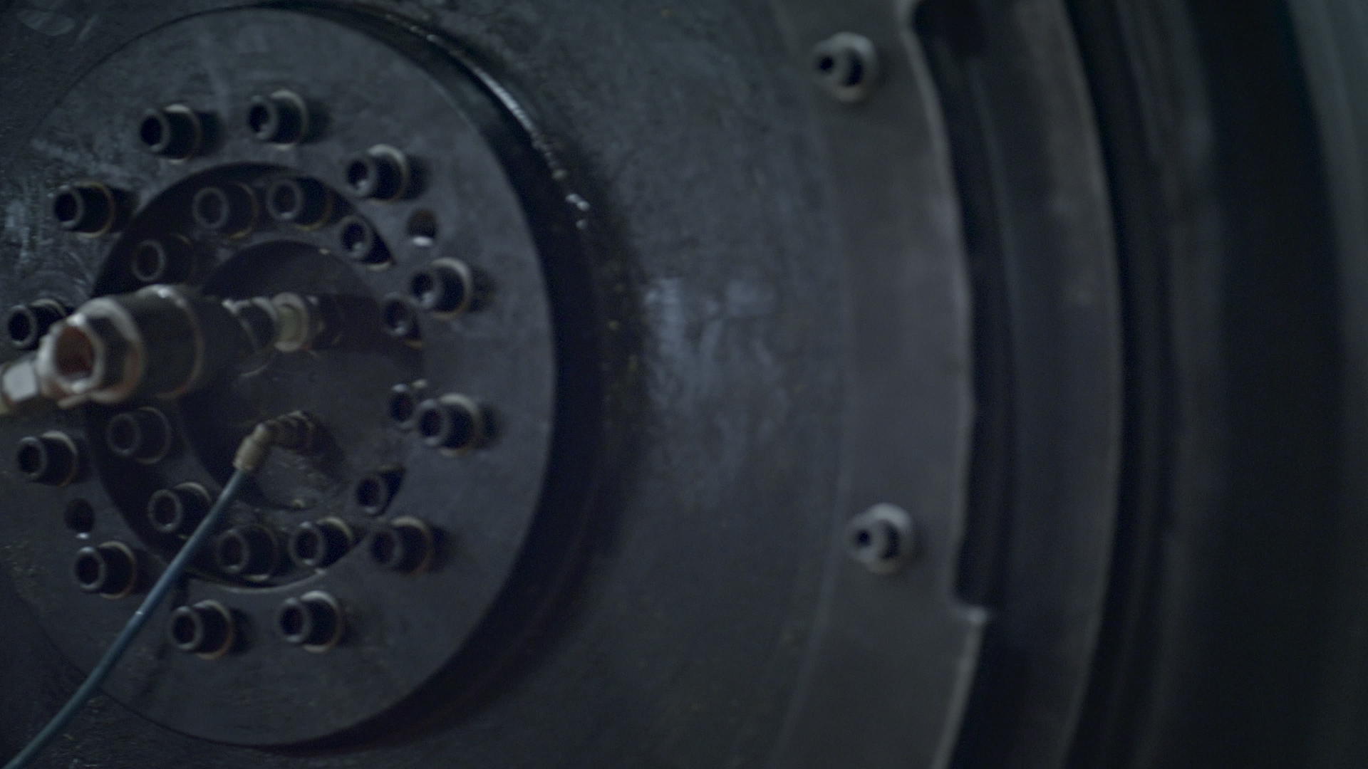 在工业机器人制造过程中轮胎胶带制造工艺详细视频的预览图