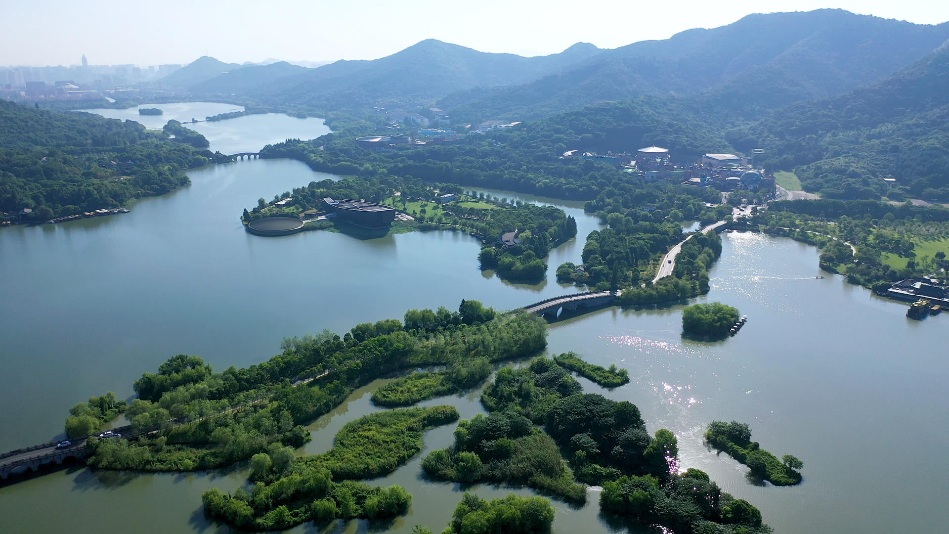4K多角度航拍首批国家级旅游度假区湘湖合集视频的预览图
