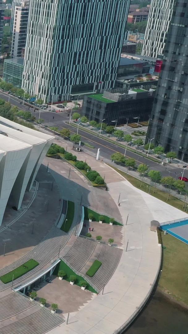 上海东方体育中心羽毛球馆视频的预览图