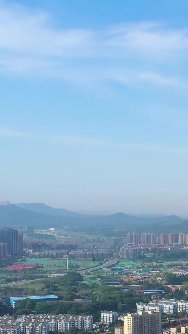 清晨南京河西奥体CBD油坊桥建筑群视频的预览图