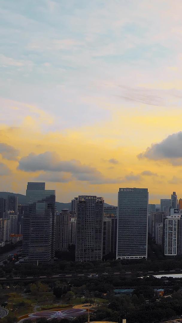广州CBD城市群黄昏云彩视频的预览图