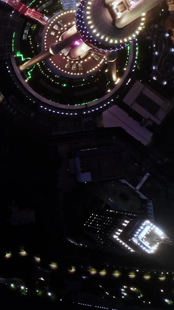 俯瞰上海东方明珠夜景视频的预览图