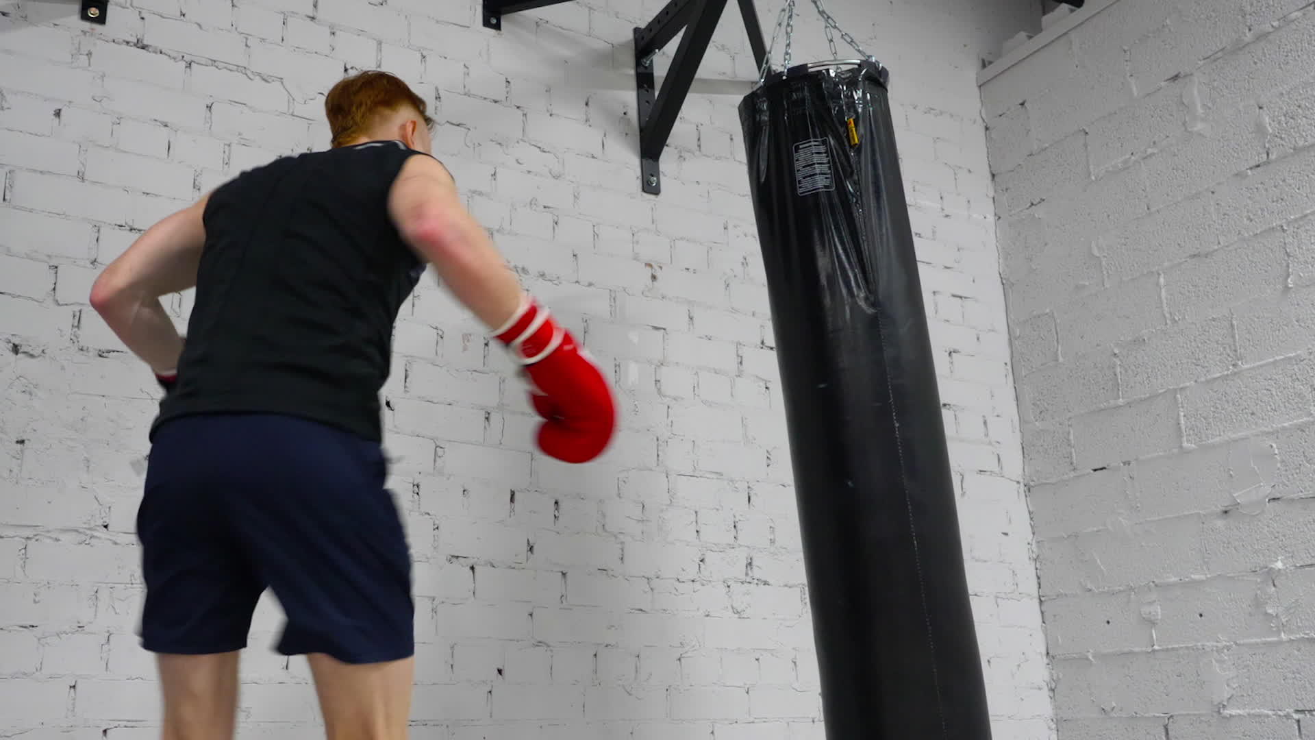 拳击袋练习视频的预览图