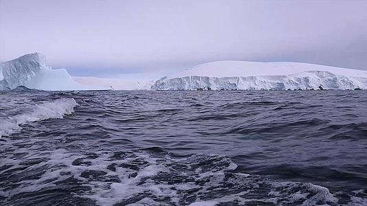 南极大陆4k实拍视频视频的预览图