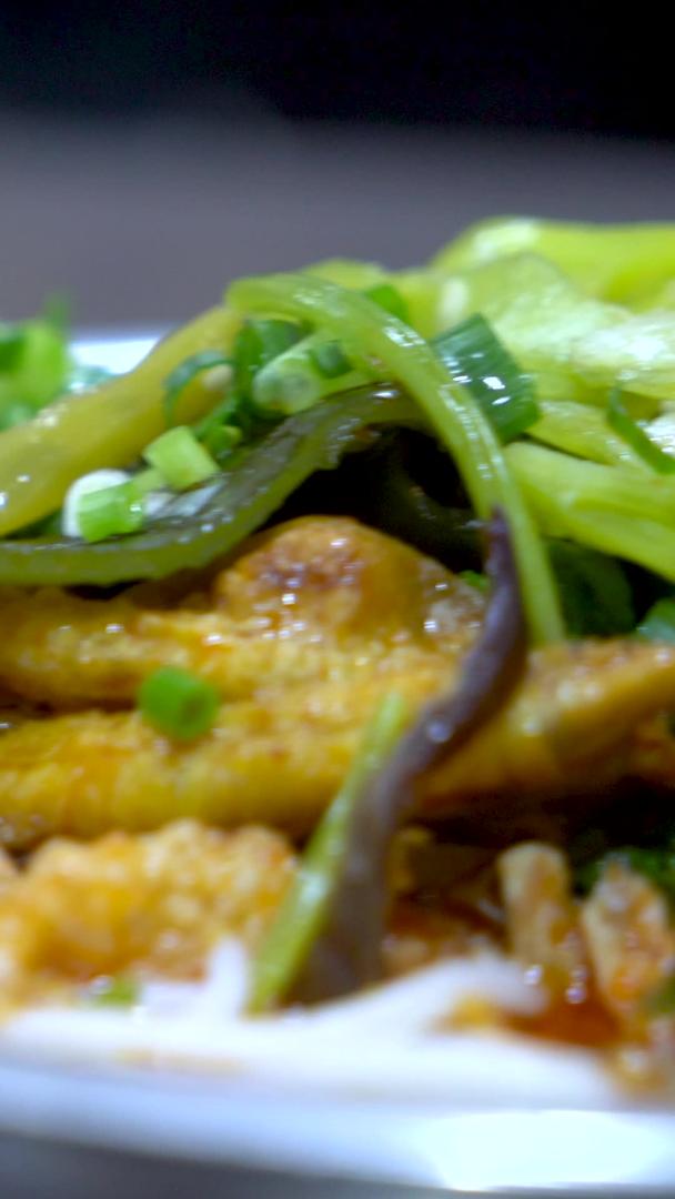 柳州螺蛳粉实拍素材餐饮宣传视频的预览图