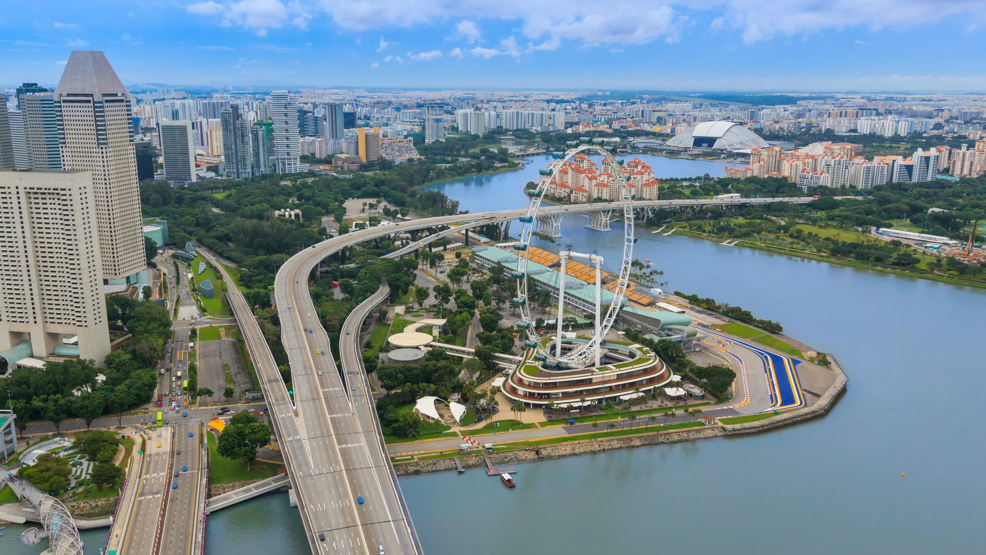 美丽的空中视图Singapore城市风景4k时间差视频的预览图