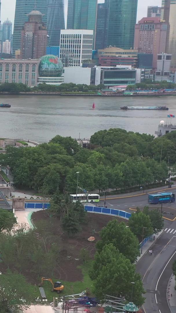 上海陆家嘴外白渡桥航拍视频的预览图