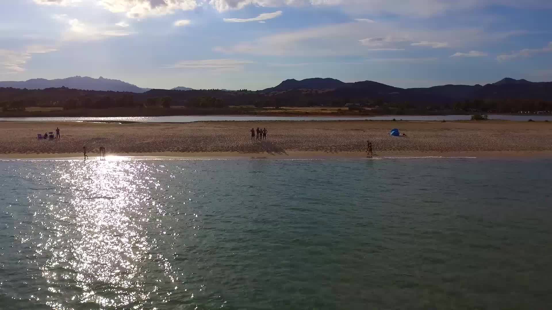 日落时沙滩视频的预览图