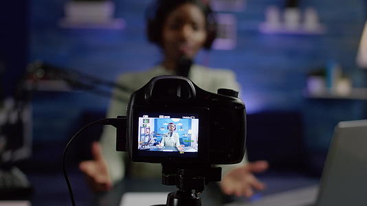 看看专业相机的非洲影响力记录博客视频的预览图