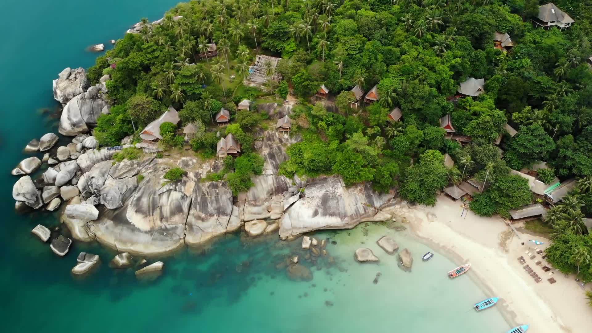 泰国帕岸岛白沙热带异国天堂小海岸空中无人机俯视图视频的预览图