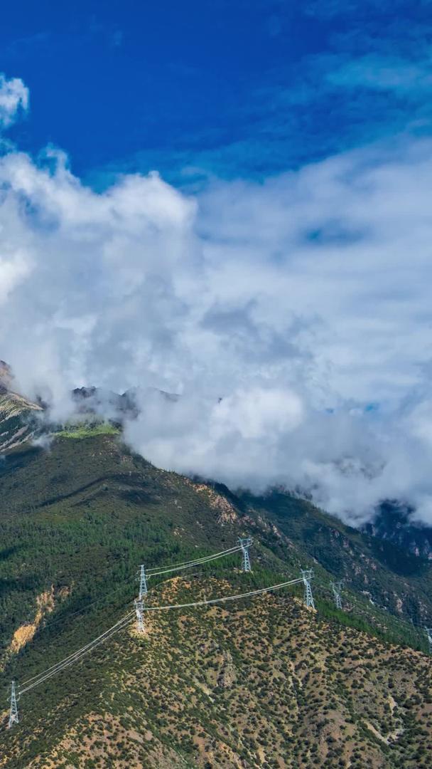 延时云彩素材西藏拉多山峰视频的预览图