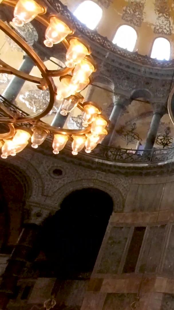 圣索菲亚土耳其大教堂的内部结构和穹顶视频的预览图