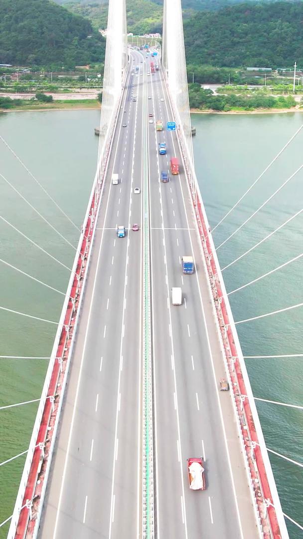 江顺跨河大桥视频的预览图