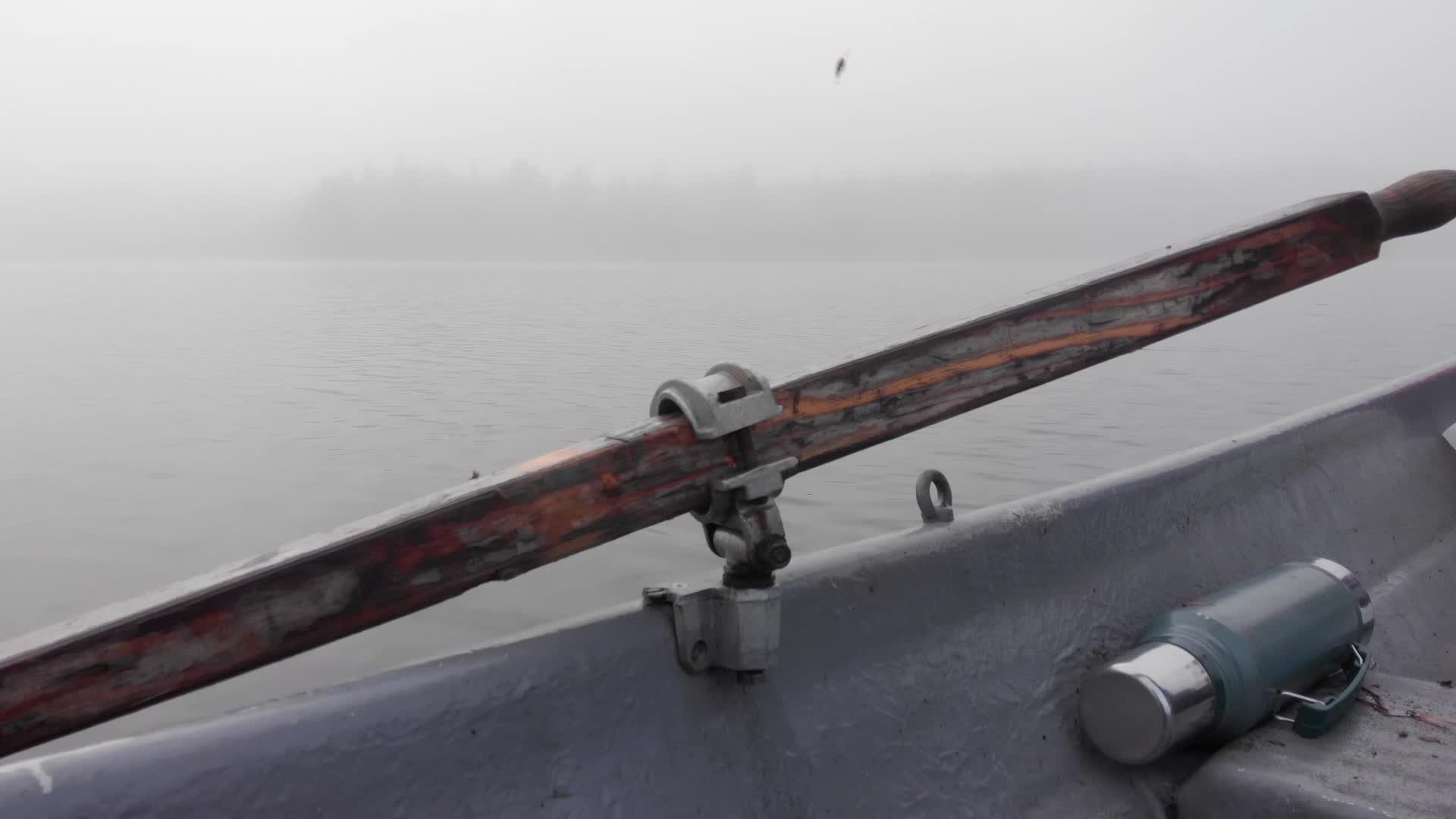 在芬兰钓鱼的诱饵湖钓鱼视频的预览图