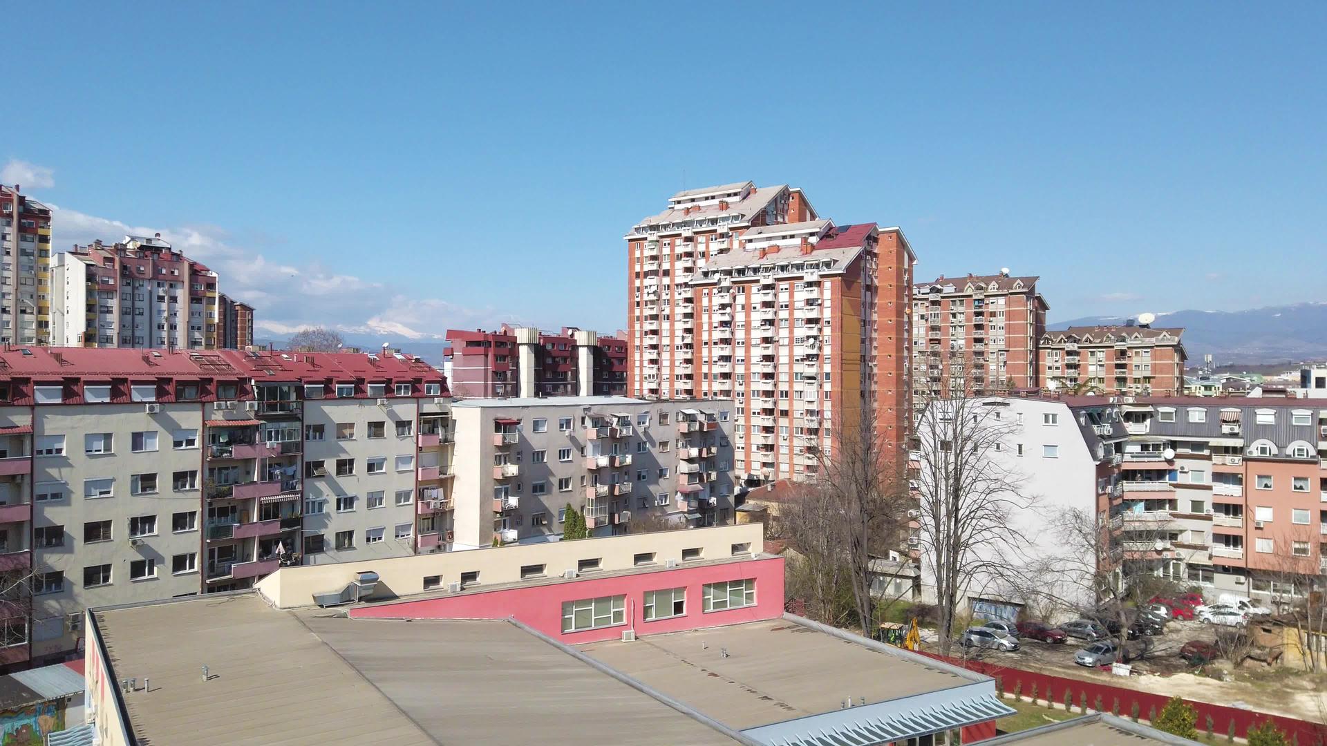 北马塞多尼亚首府斯科佩耶kkopje全景中美市Kapisstec视频的预览图