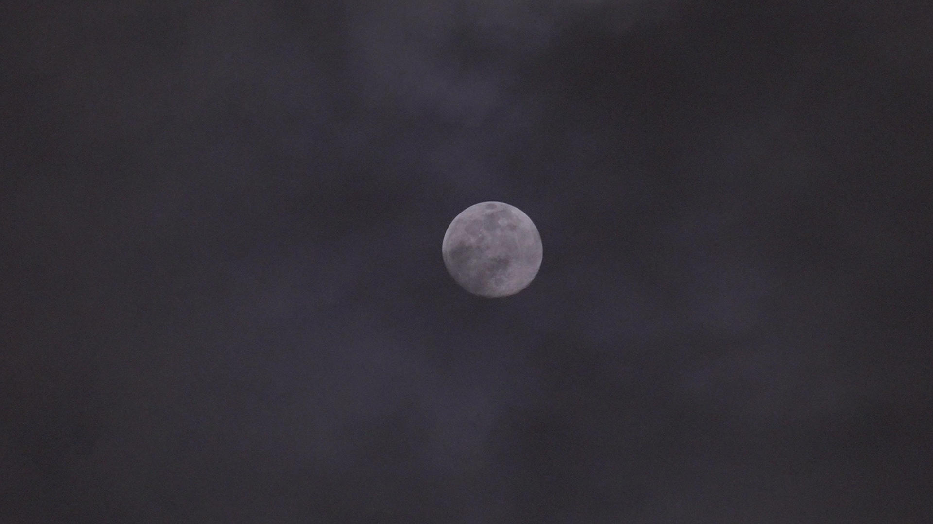 天空自然气象月亮乌云4k素材视频的预览图