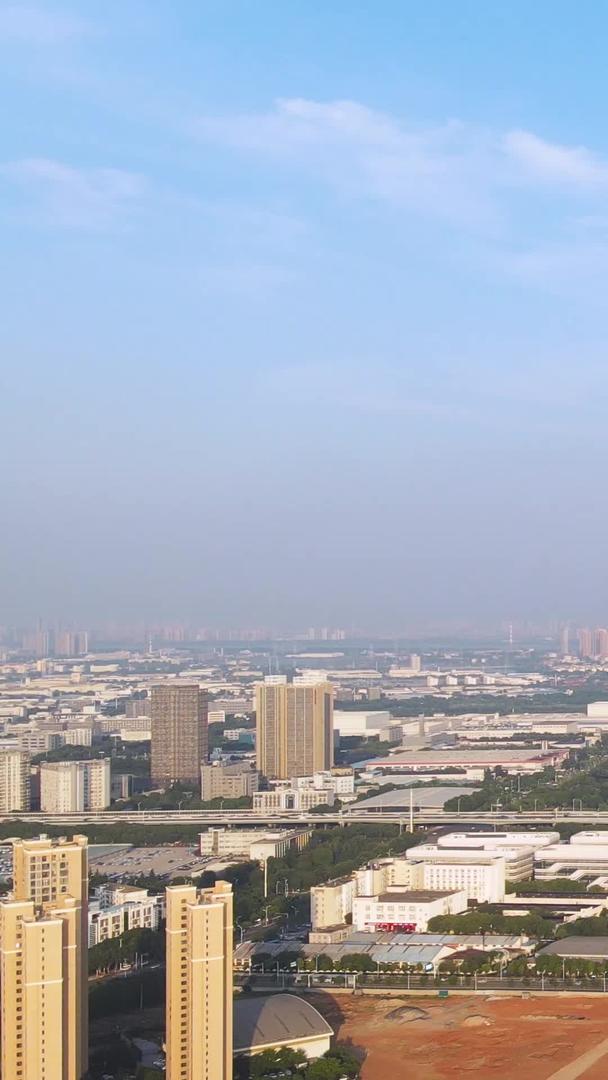 航拍风景城市开发区工厂厂房工业区城市建设全景视频的预览图