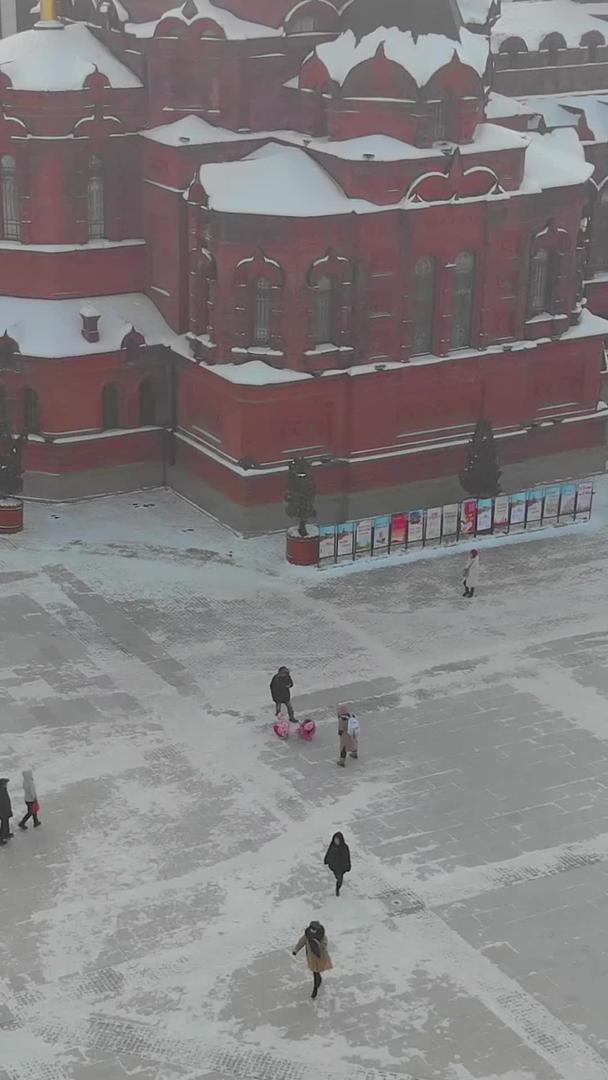 圣索菲亚教堂教堂航拍哈尔滨地标下雪视频的预览图