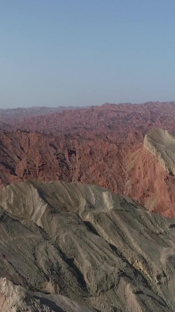 火焰山地貌航拍新疆4A景区视频的预览图