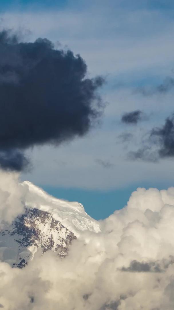 延时最美国道318色季拉山南迦巴瓦雪山峰素材视频的预览图
