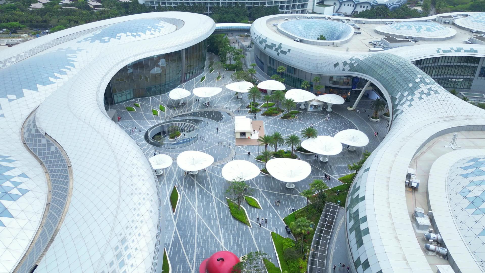 海南CDF4K旅游免税城建筑外观航拍实拍视频的预览图