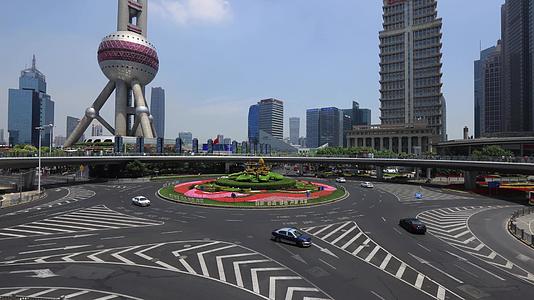 上海陆家嘴金融区城市交通延时4K视频视频的预览图