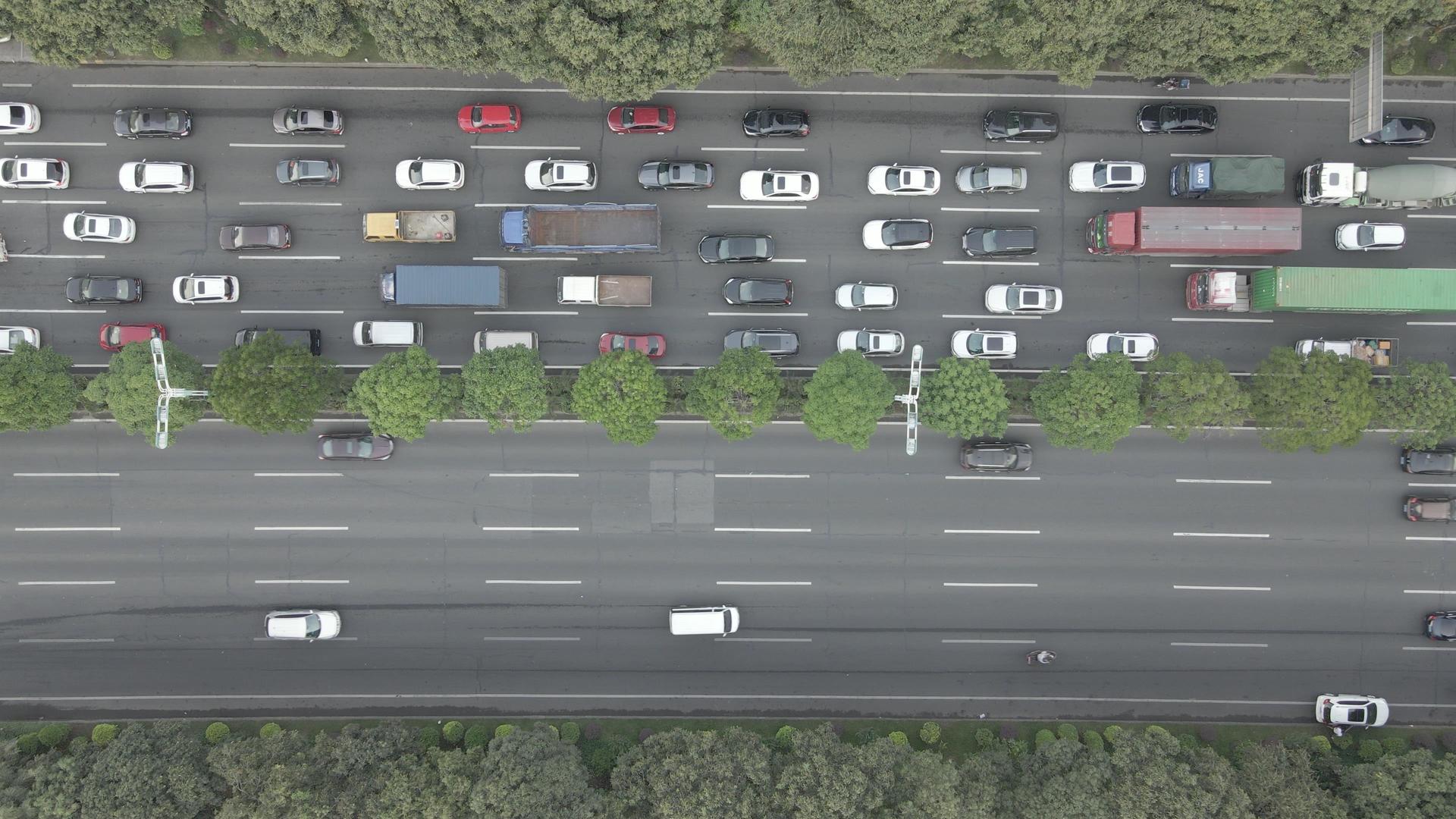 城市汽车交通堵车塞车视频的预览图