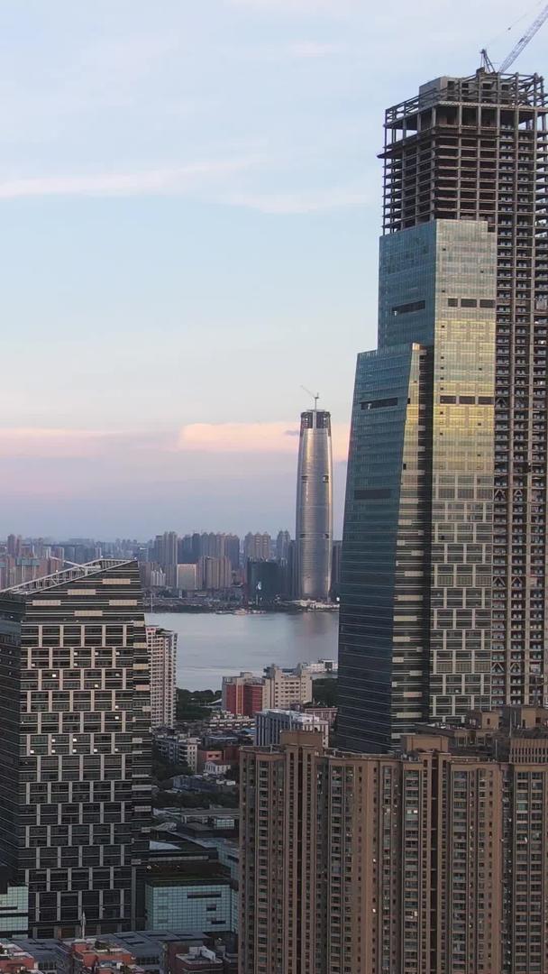 武汉航拍城市金融区标志性建筑交通流量材料视频的预览图