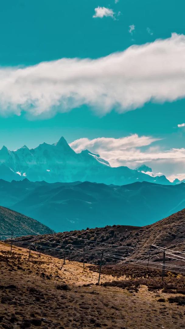 延时西藏318色季拉山观景台南迦巴瓦雪山视频的预览图