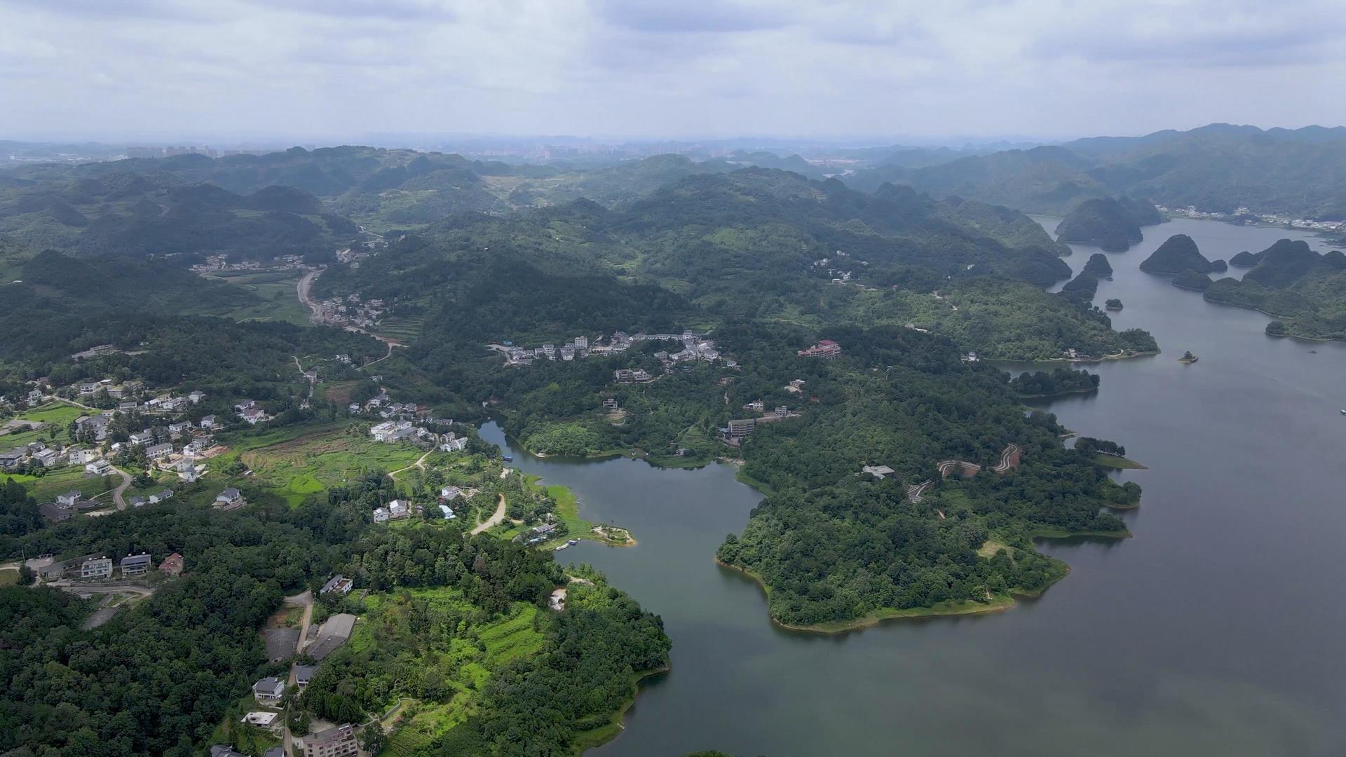 贵阳百花湖风景区自然风光视频的预览图