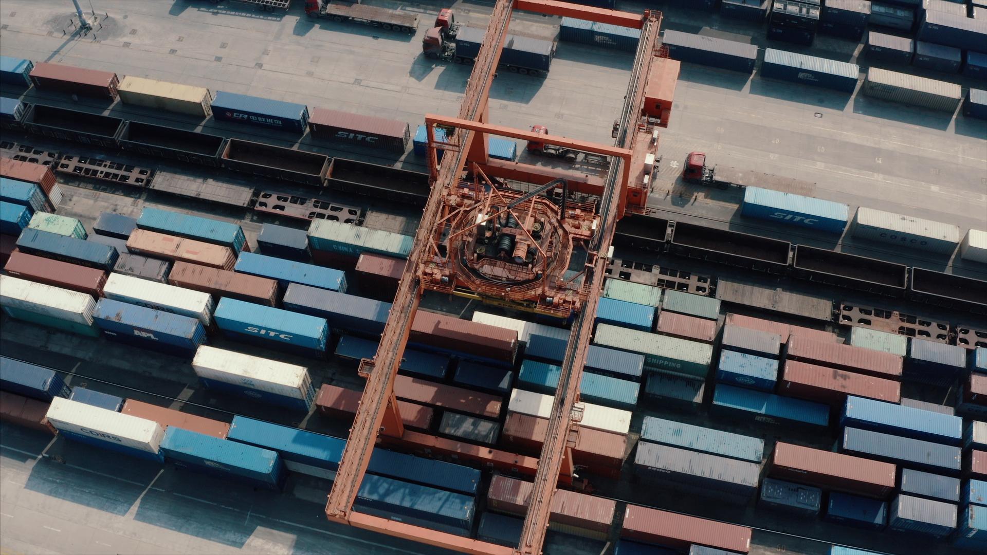 青白江自贸区集装箱视频的预览图